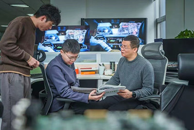 《杭州日报》探访当虹科技：以创新拼未来 ，“小巨人”迸发“大能量”